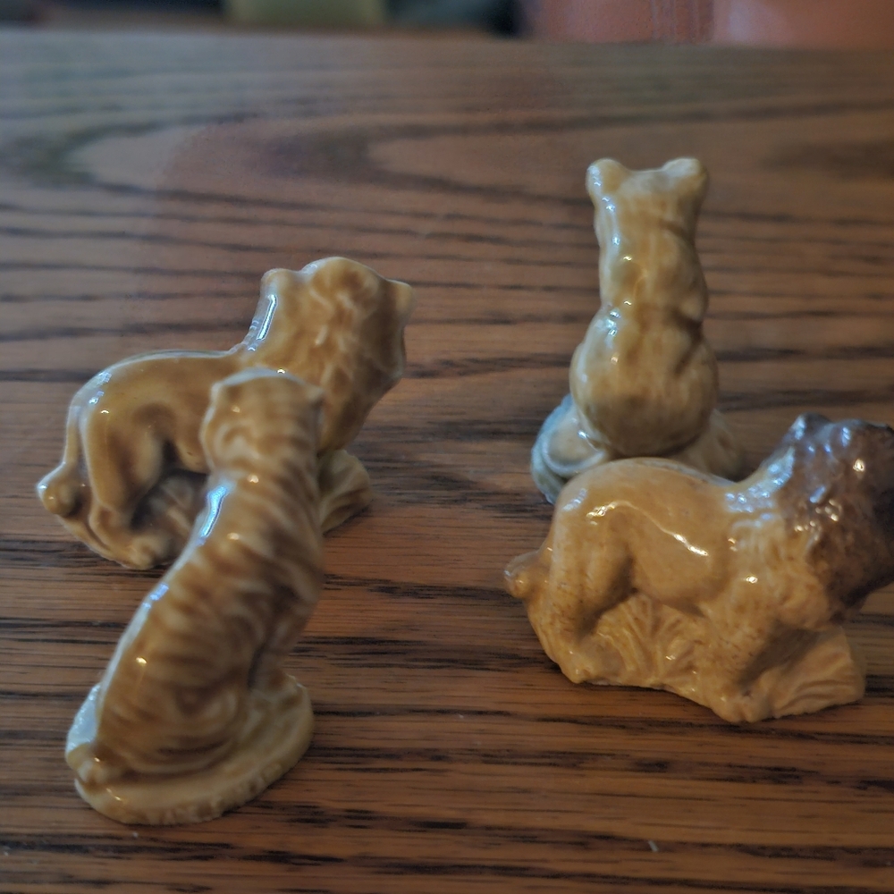 Set of Ceramic Animal Figurines Wade - Picture 2 of 3